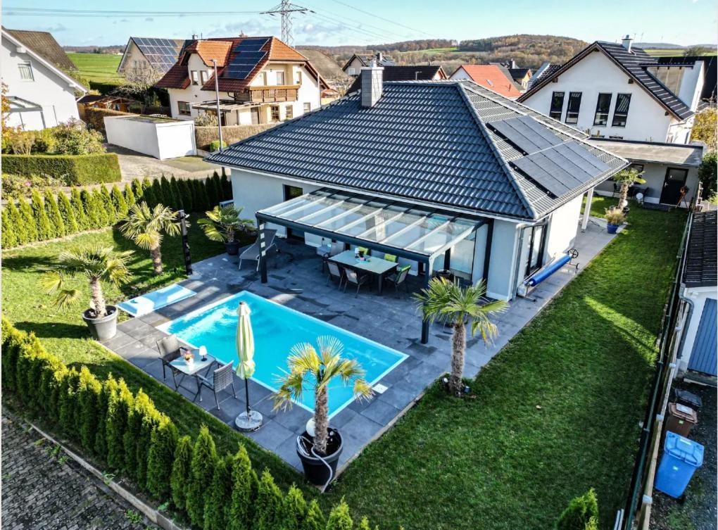 Grosszuegige Unterkunft Mit Terrasse Oberbrechen エクステリア 写真