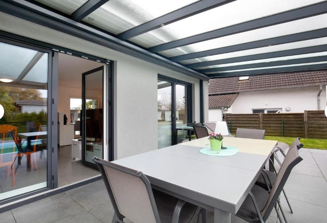 Grosszuegige Unterkunft Mit Terrasse Oberbrechen エクステリア 写真