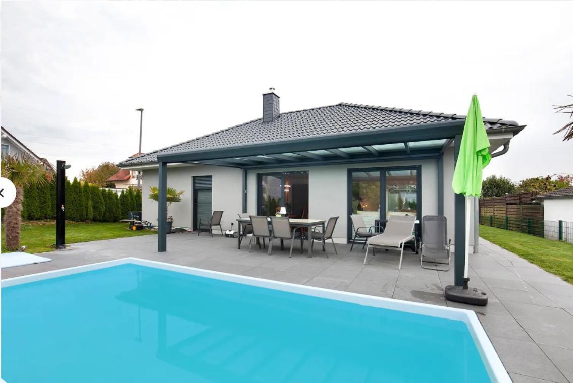 Grosszuegige Unterkunft Mit Terrasse Oberbrechen エクステリア 写真