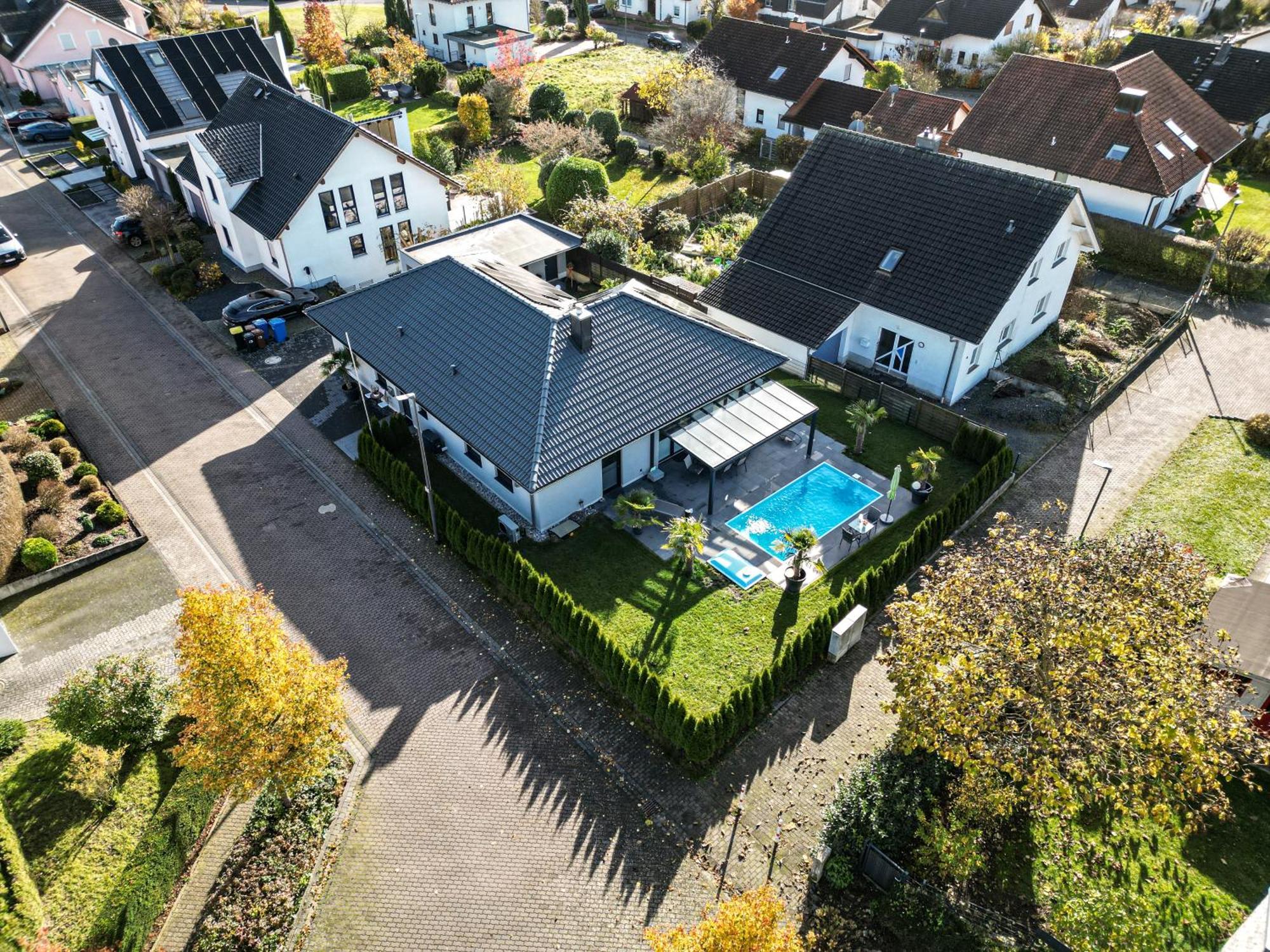 Grosszuegige Unterkunft Mit Terrasse Oberbrechen エクステリア 写真