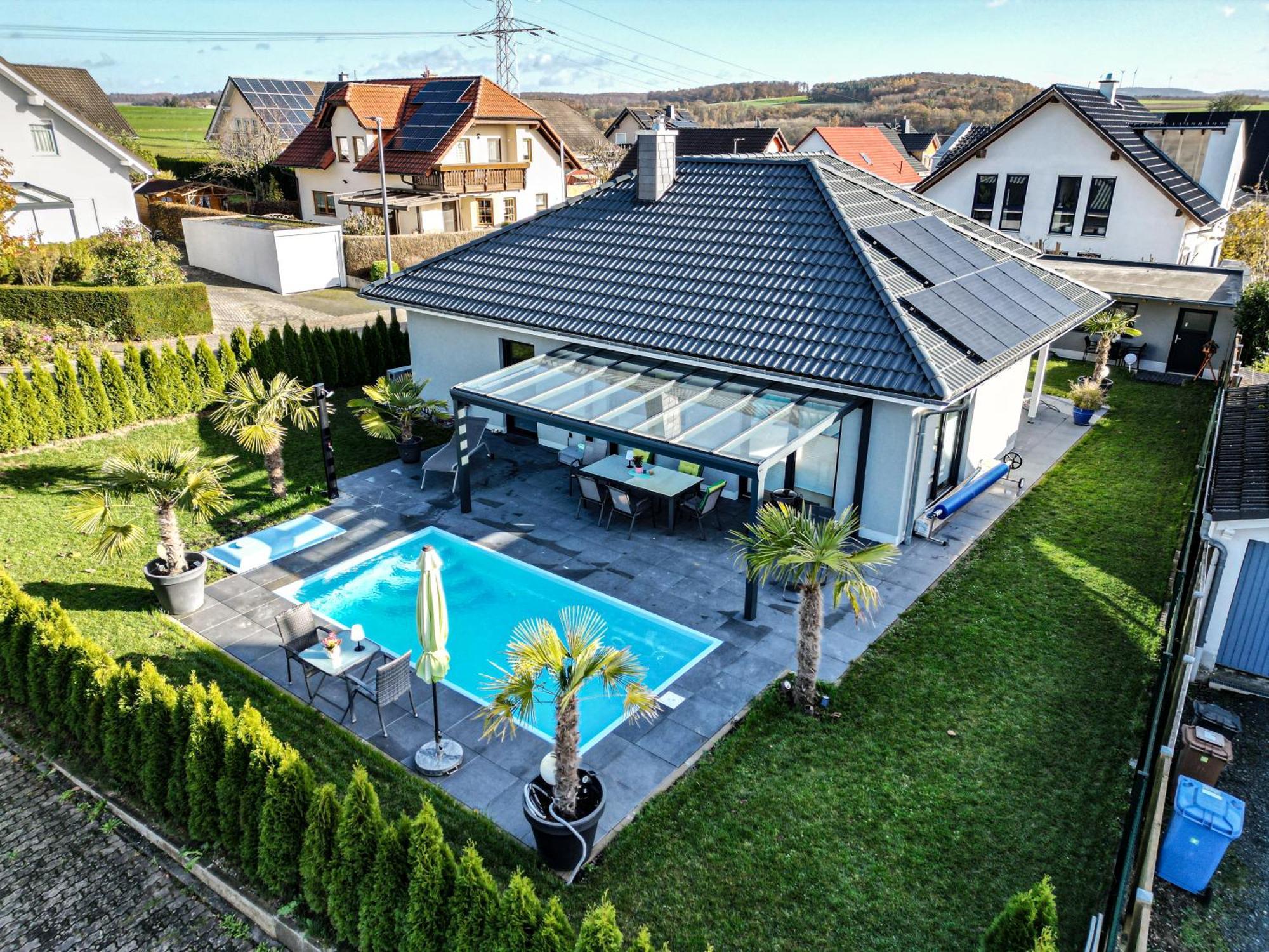 Grosszuegige Unterkunft Mit Terrasse Oberbrechen エクステリア 写真